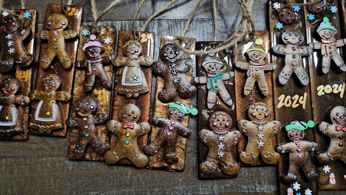 GINGERBREAD ORNAMENT