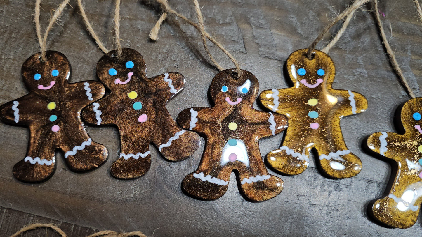 GINGERBREAD ORNAMENT