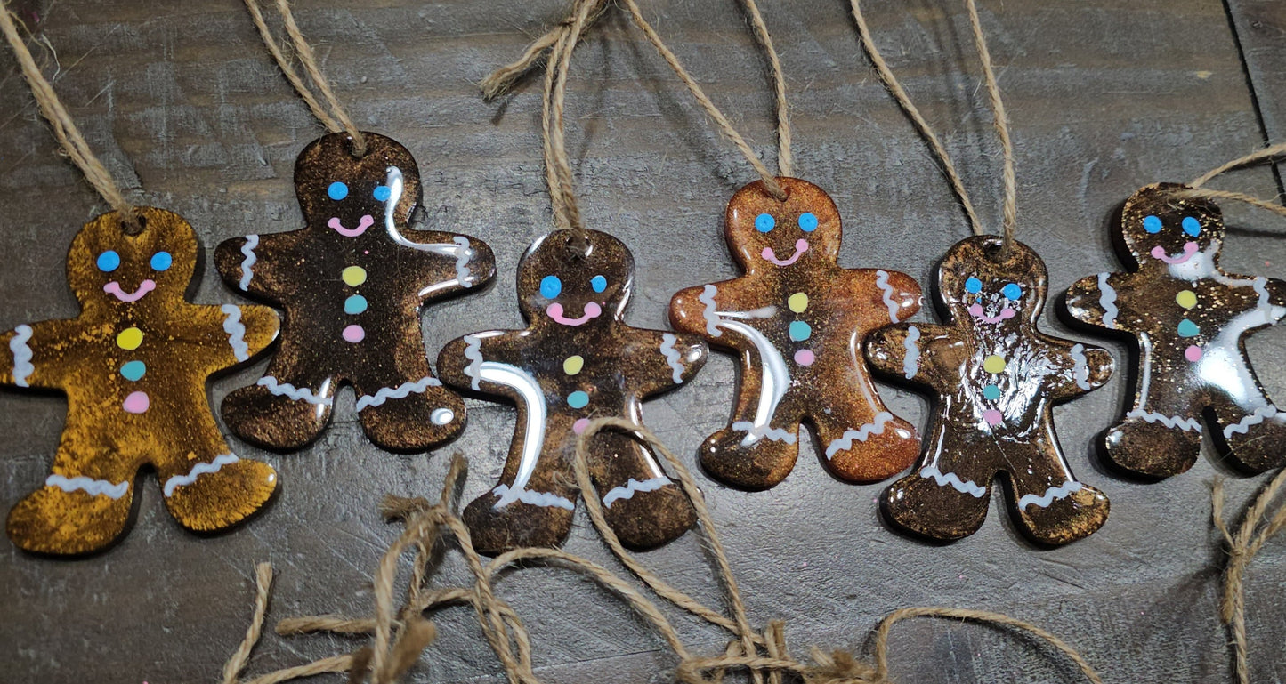 GINGERBREAD ORNAMENT