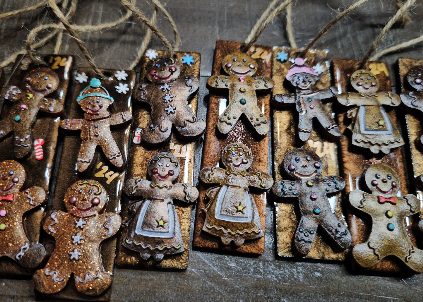 GINGERBREAD ORNAMENT