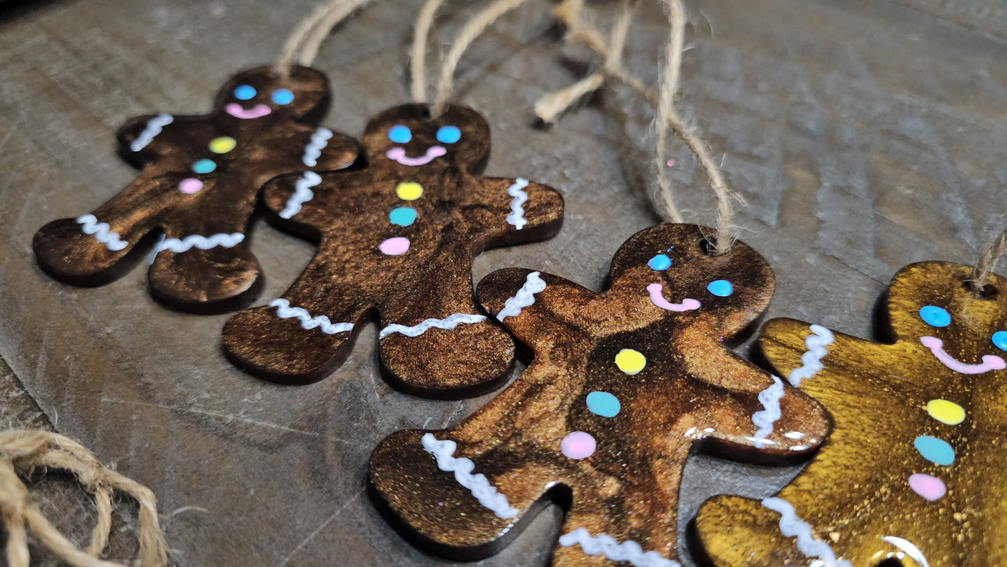 GINGERBREAD ORNAMENT