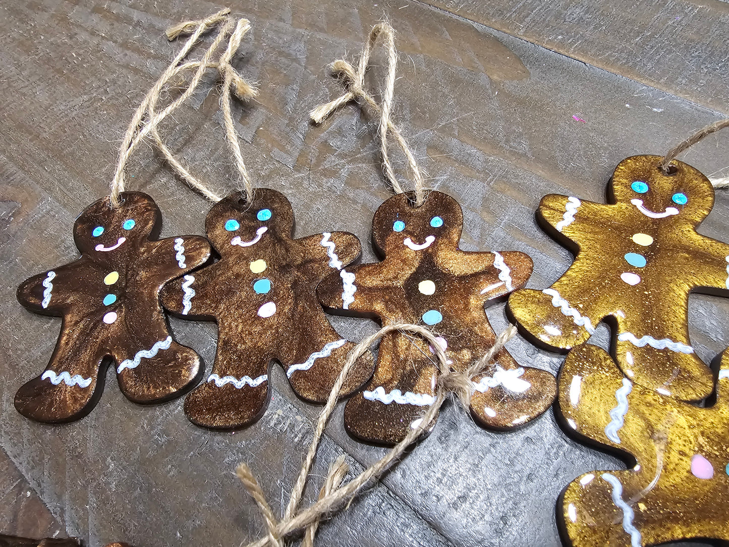 GINGERBREAD ORNAMENT