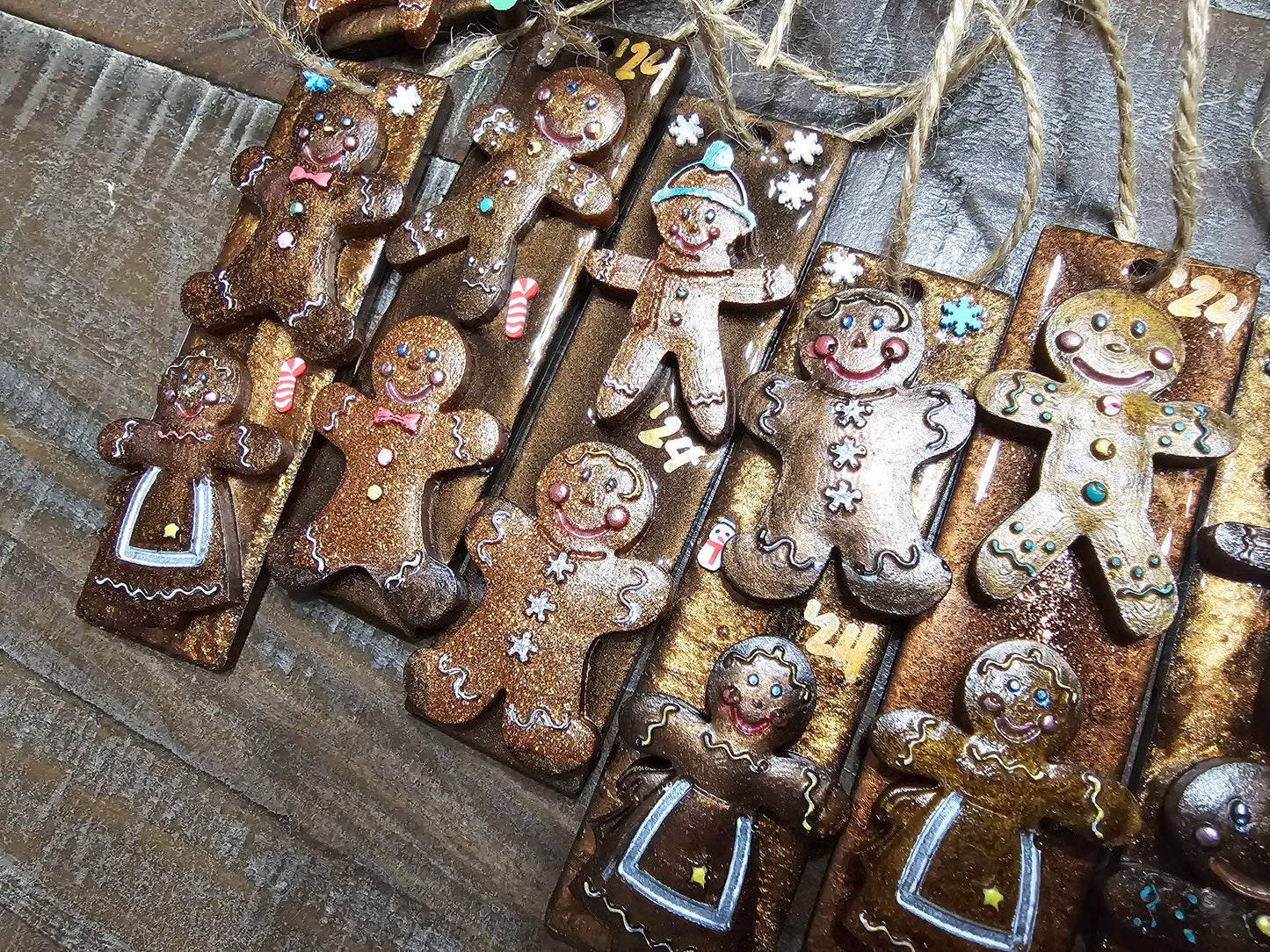 GINGERBREAD ORNAMENT